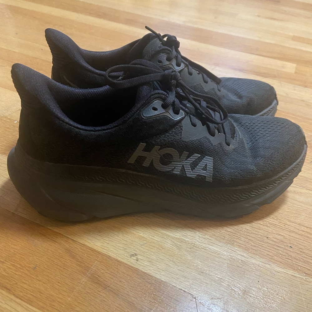 Hoka Challenger Air 7
